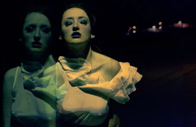 A theatrical double portrait from the Incendie photographic archive